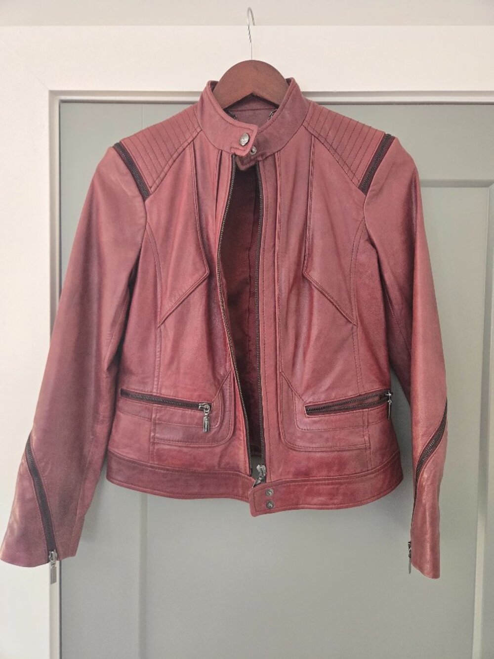 Bernardo Burgundy Women's 100% Leather Jacket - Size PS